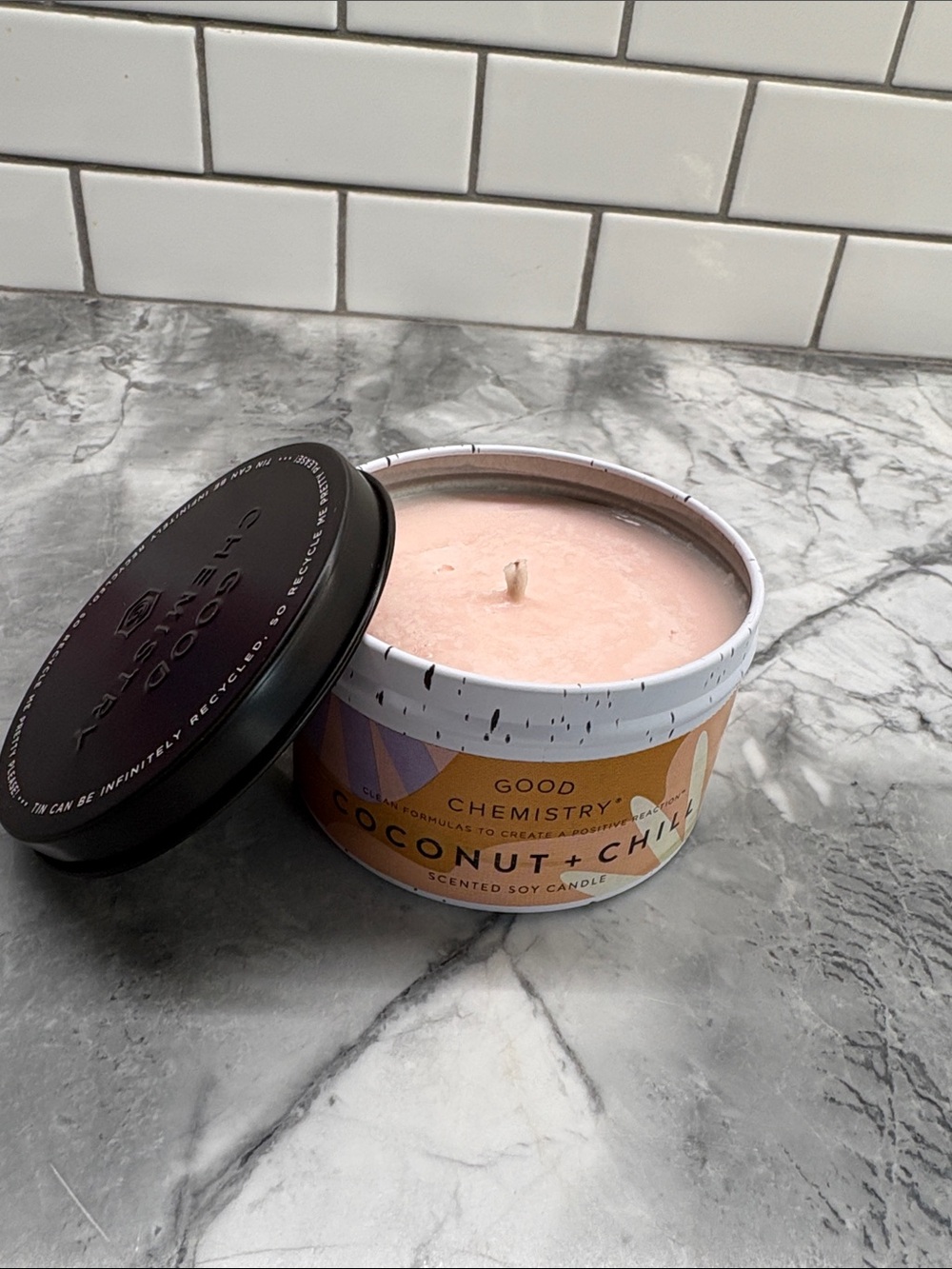 Good Chemistry Coconut + Chill Scented Soy Candle - Peach & Black - Picture 2 of 3